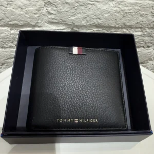 Portefeuille Tommy Hilfiger Noir pour Homme – Accessoire élégant en cuir