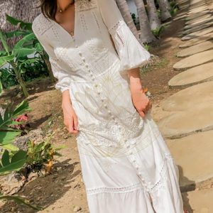 Robe de Mariage Bohème Blanche en Dentelle – Aliénor