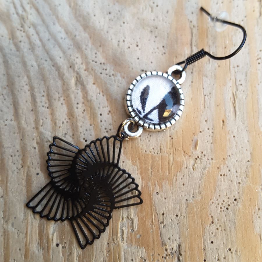 Boucles d’oreilles estampe spirale – Witshire noir & blanc – Image 2