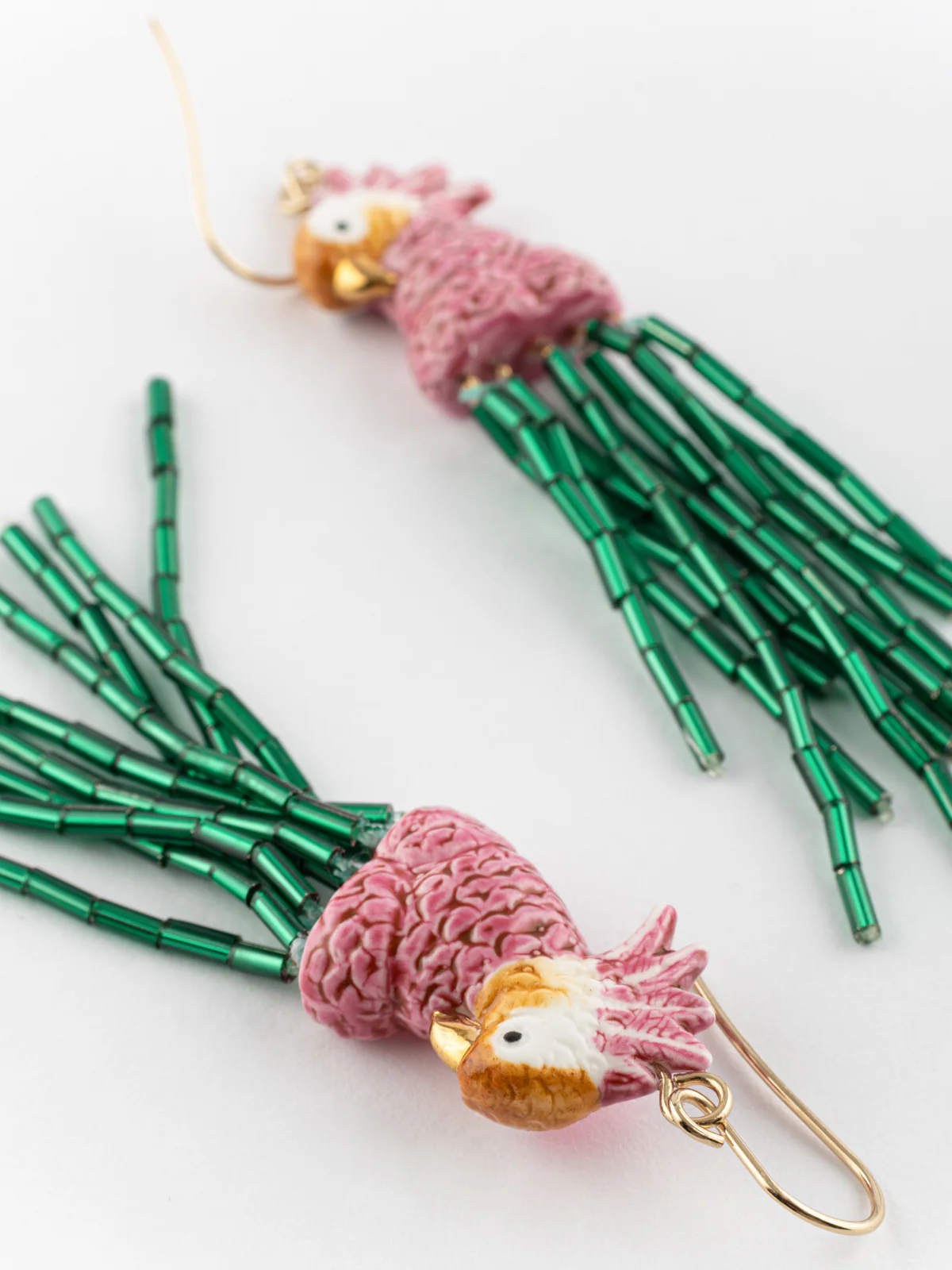 Boucles d'oreilles cacatoès et perles – Image 4