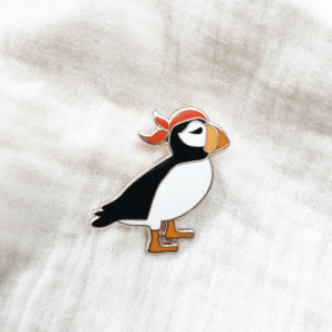 PIN&rsquo;S MACAREUX CORSAIRE