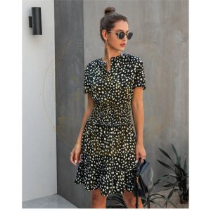 Robe courte noire motif léopard