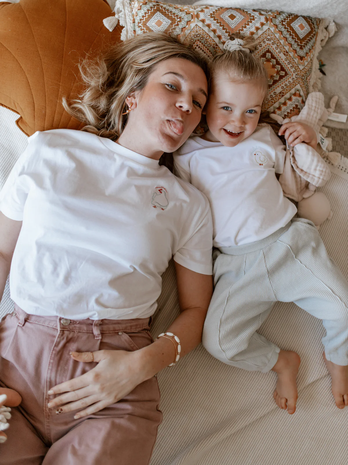 T-shirt Olga - brodé Maman Poule – Image 4